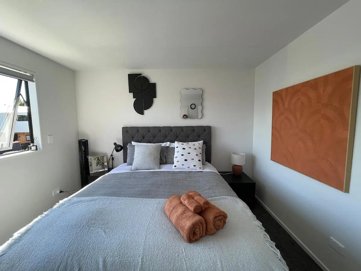 The Gilded Cross - Luxury Cbd 3 Bedrooms Christchurch